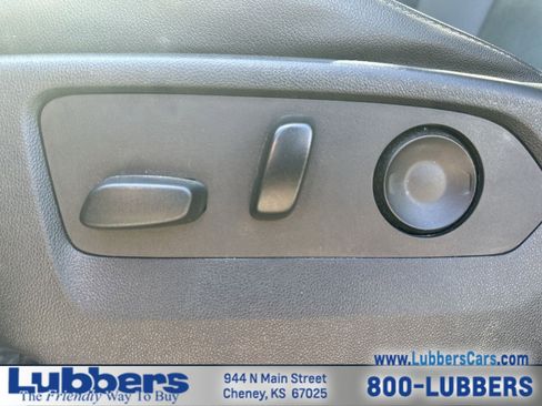 Used 2022 Chevrolet Tahoe Z71 w/ Luxury Package image 12