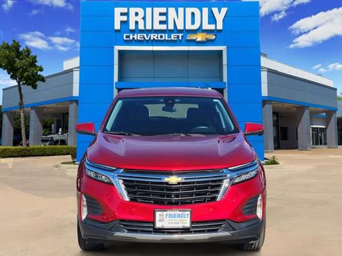 Used 2024 Chevrolet Equinox LT image 2