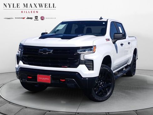 Used 2025 Chevrolet Silverado 1500 LT Trail Boss w/ Protection Package AWD/4WD image 1