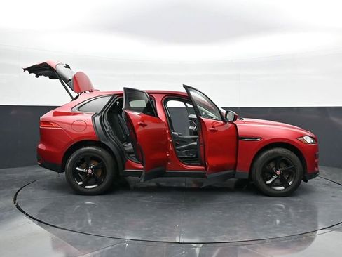 Used 2019 Jaguar F-PACE Premium AWD/4WD image 45