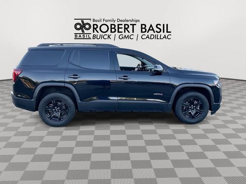 Used 2022 GMC Acadia AT4 w/ Technology Package AWD/4WD image 9