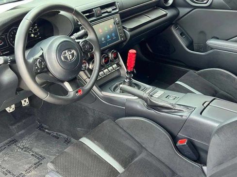 Used 2023 Toyota GR86 Premium RWD image 8