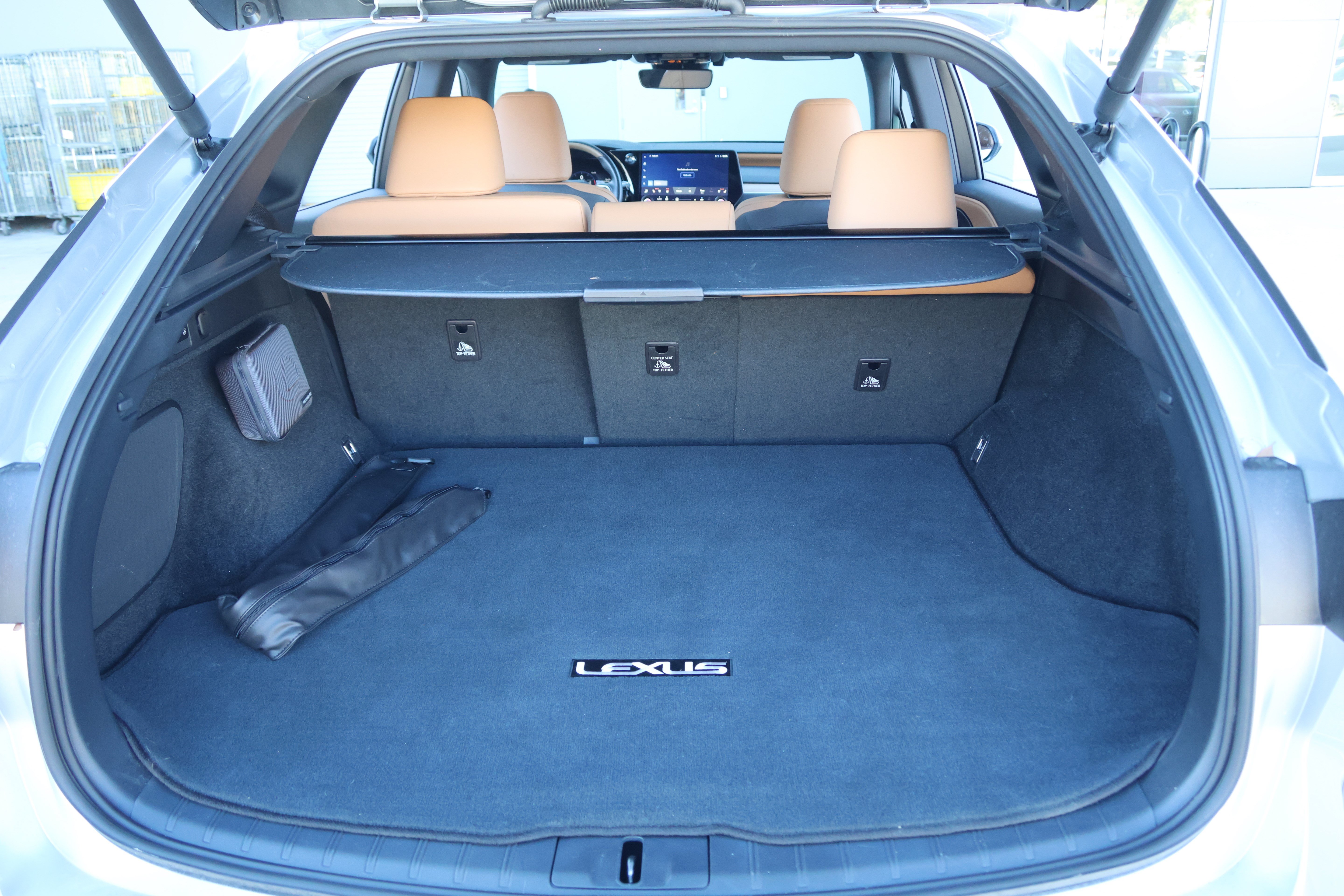 Used 2026 Lexus RX 350 Premium w/ Accessory Package (Z1) FWD image 36