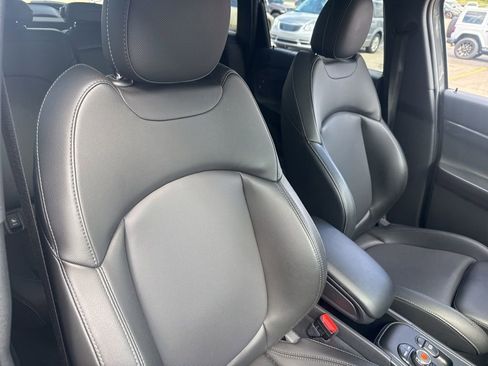 Used 2019 MINI Cooper Countryman S w/ Premium Package image 21