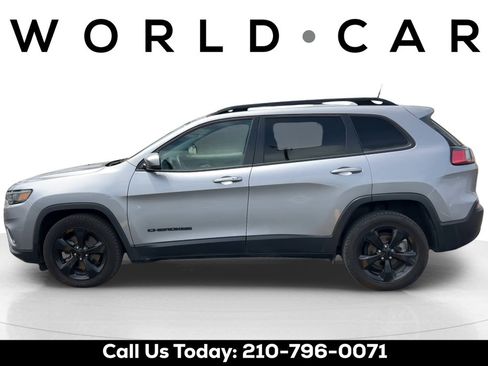 Used 2021 Jeep Cherokee Latitude Plus FWD image 6