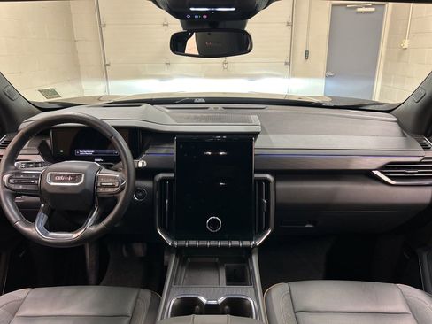 Used 2024 GMC Acadia AT4 w/ Luxury Package AWD/4WD image 20