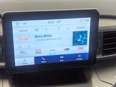 Certified 2022 Ford Explorer XLT w/ Equipment Group 202A image 24