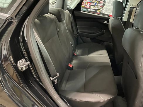 Used 2015 Ford Focus SE FWD image 20
