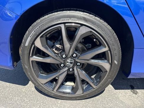 Used 2020 Honda Civic Sport image 9