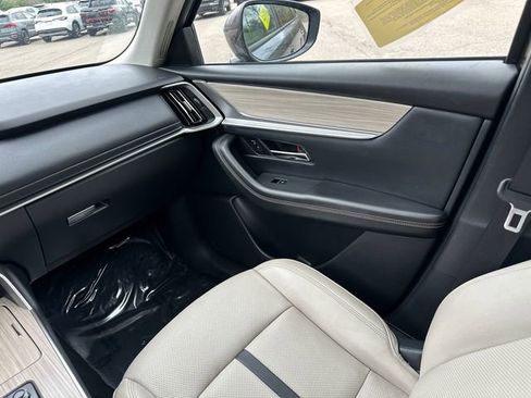 Used 2024 MAZDA CX-90 Plug-In Hybrid w/ Preferred AWD/4WD image 24