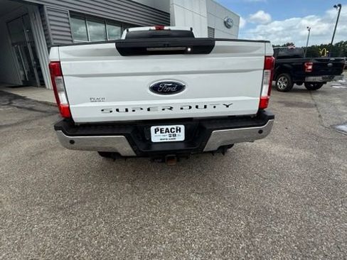 Used 2019 Ford F350 Lariat w/ Lariat Ultimate Package AWD/4WD image 4