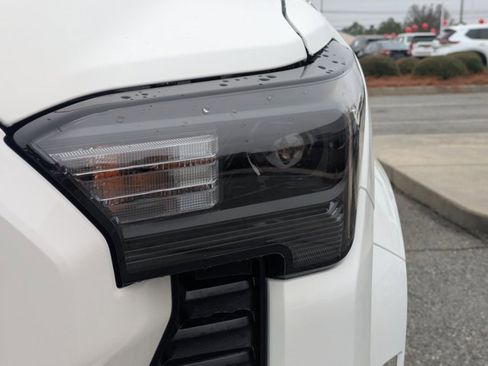New 2026 Toyota Tacoma SR5 image 9