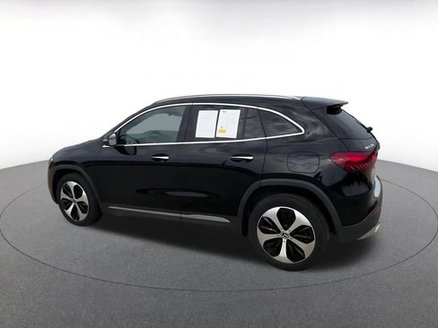 Used 2025 Mercedes-Benz GLA 250 4MATIC image 10