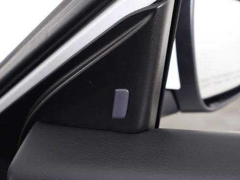 Used 2023 Nissan Sentra SV image 33