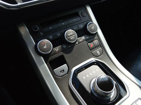 Used 2015 Land Rover Range Rover Evoque Pure Plus image 11