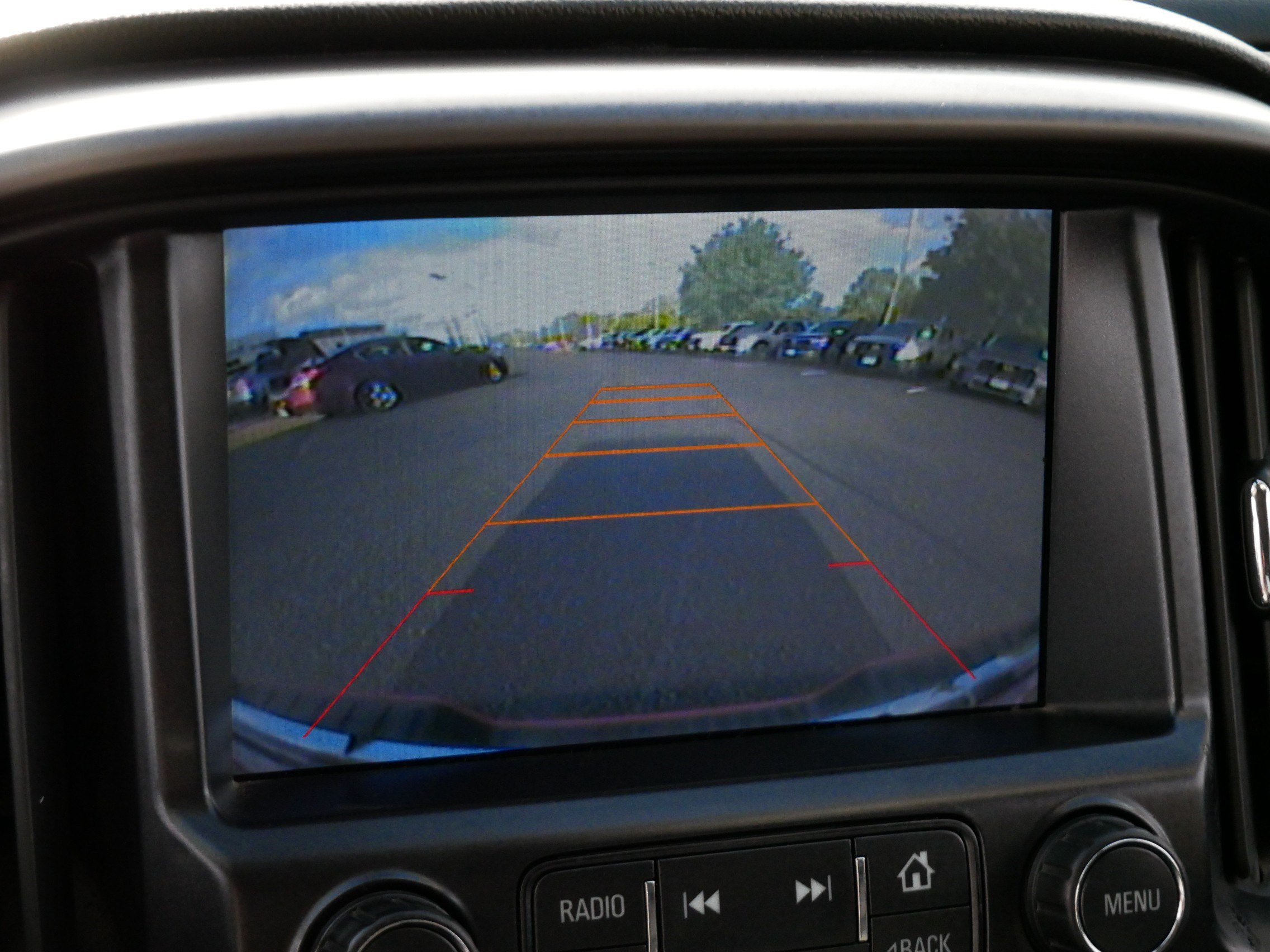 Used 2015 GMC Canyon SLE w/ All-Terrain Package AWD/4WD image 29
