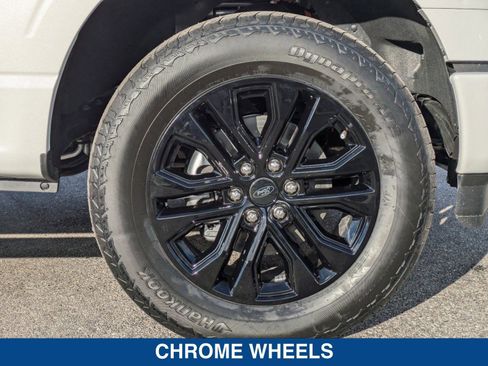 Used 2025 Ford F150 Lariat w/ Equipment Group 501A Mid image 11