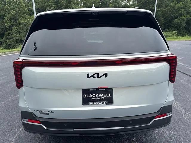 New 2026 Kia Carnival SX Prestige FWD image 5