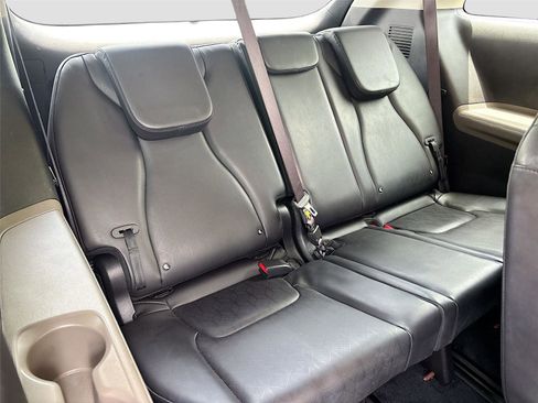 Used 2025 Kia Carnival FWD image 28