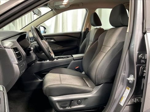 Certified 2026 Nissan Rogue SV AWD/4WD image 10