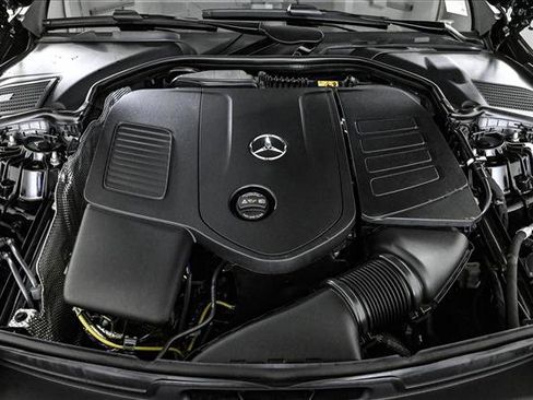 New 2025 Mercedes-Benz C 300 4MATIC Sedan image 25