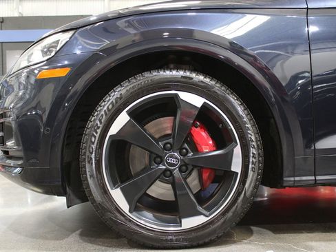 Used 2020 Audi SQ5 Prestige w/ Prestige Package AWD/4WD image 10