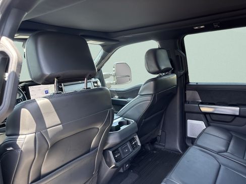 Used 2025 Ford F250 Platinum AWD/4WD image 18