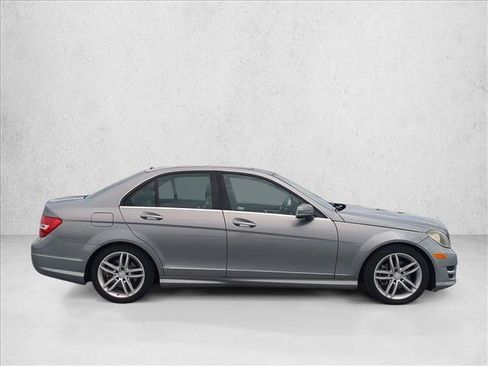 Used 2014 Mercedes-Benz C 250 Sedan image 4