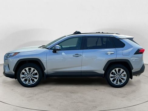 Used 2025 Toyota RAV4 XLE Premium w/ Weather Package AWD/4WD image 4