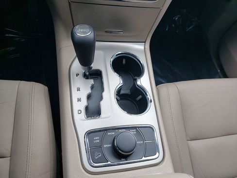 Used 2013 Jeep Grand Cherokee Limited AWD/4WD image 25