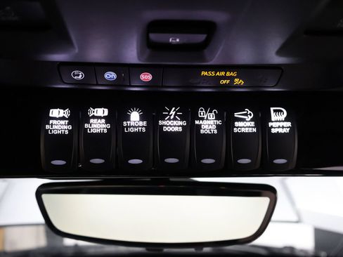 Used 2023 Cadillac Escalade Premium Luxury image 36