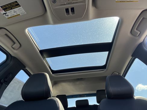 New 2026 Nissan Kicks SR w/ SR Premium Package image 25