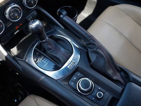 Used 2017 MAZDA MX-5 Miata Grand Touring RWD image 26