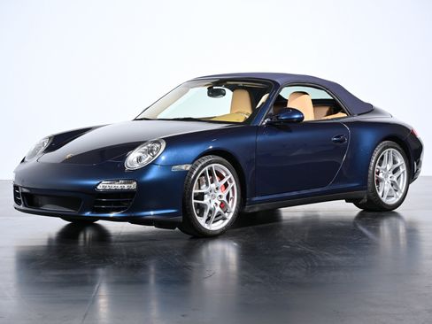 Used 2010 Porsche 911 Carrera 4S AWD/4WD image 21