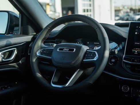 New 2026 Jeep Compass Trailhawk image 16