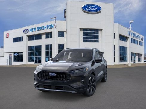 New 2024 Ford Escape Platinum w/ Premium Technology Package image 2