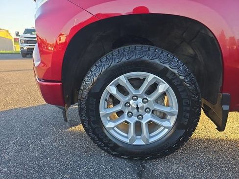 Used 2024 Chevrolet Silverado 1500 RST w/ Z71 Off-Road Package image 13