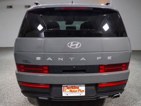 Used 2025 Hyundai Santa Fe SEL FWD image 8