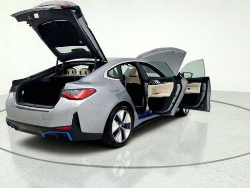 Used 2023 BMW i4 eDrive35 RWD image 18