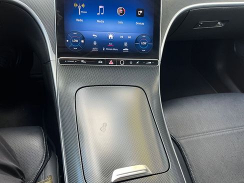 Used 2024 Mercedes-Benz C 300 4MATIC Sedan image 41