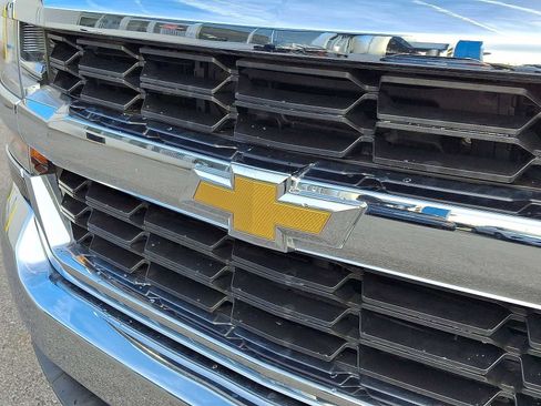 Used 2019 Chevrolet Silverado 1500 LT image 34