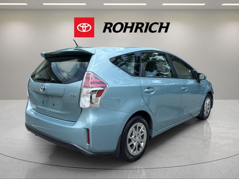 Used 2016 Toyota Prius V Three FWD image 6