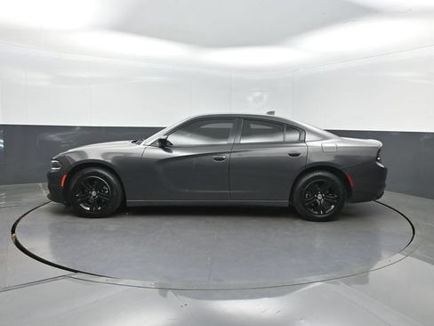 Used 2023 Dodge Charger SXT RWD image 3