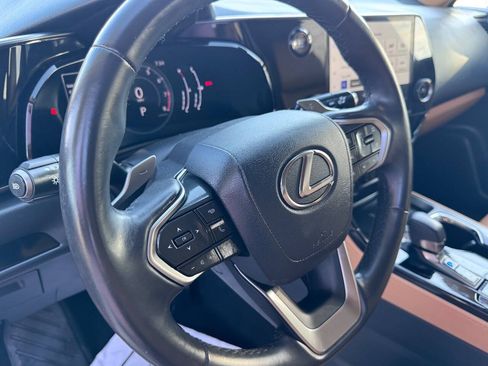Used 2025 Lexus NX 250 FWD w/ Towing Package (2000 Lbs) image 22