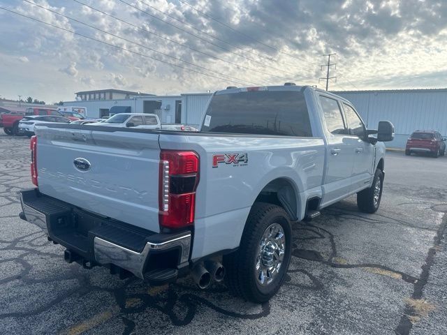 Used 2026 Ford F250 Lariat w/ FX4 Off-Road Package AWD/4WD image 4