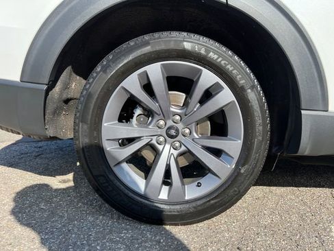 Used 2023 Ford Explorer XLT w/ Equipment Group 202A AWD/4WD image 14
