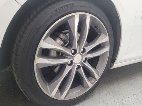 Used 2022 Chevrolet Malibu LT FWD image 31