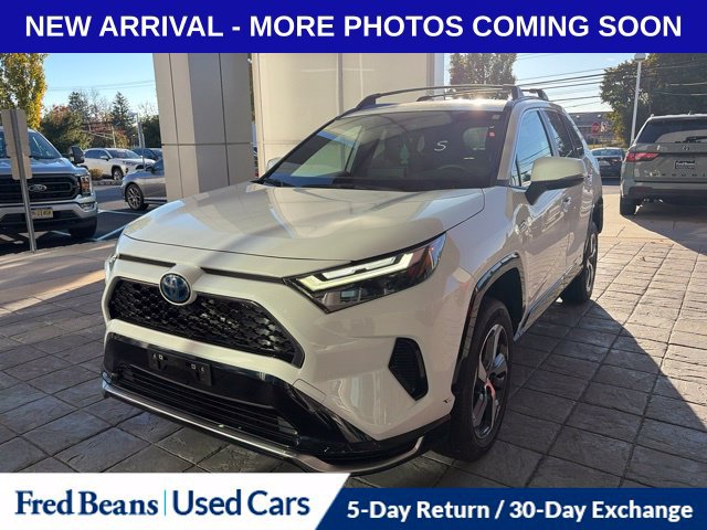 Used 2024 Toyota RAV4 SE AWD/4WD image 3