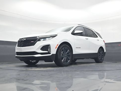 Used 2024 Chevrolet Equinox RS w/ RS Leather Package FWD image 22