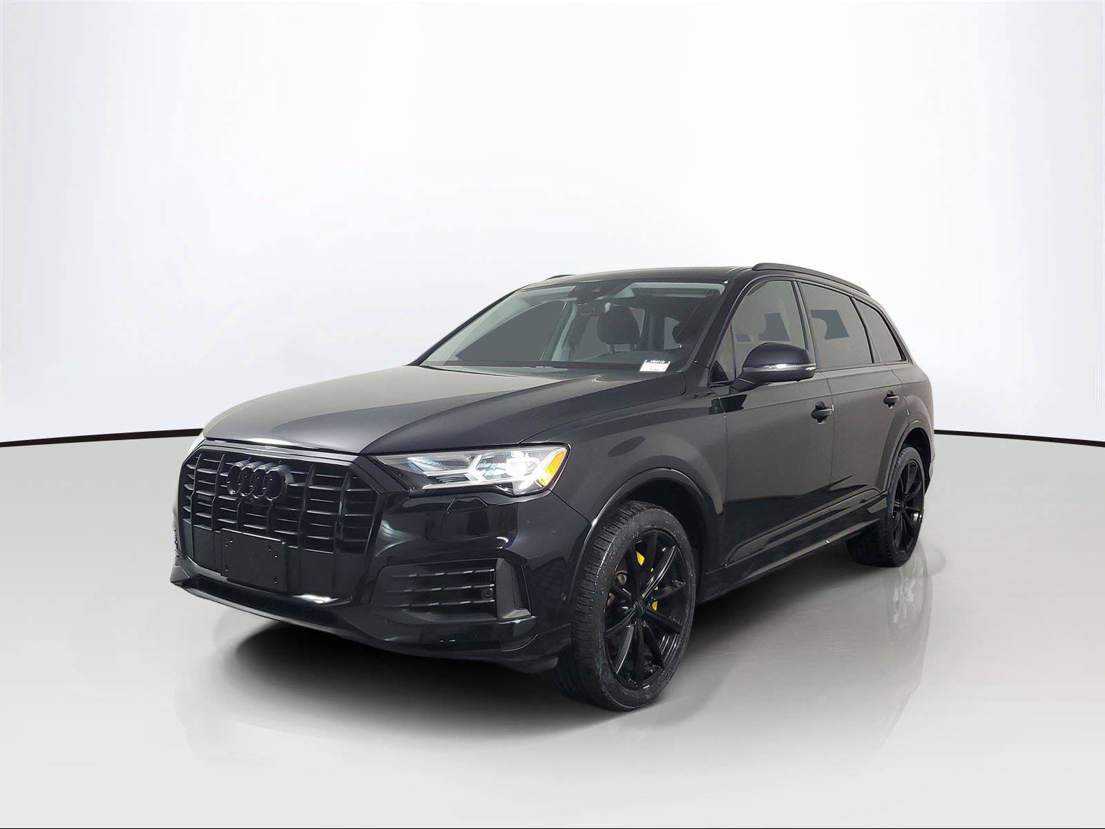 Used 2021 Audi Q7 3.0T Premium Plus w/ Premium Plus Package AWD/4WD image 3